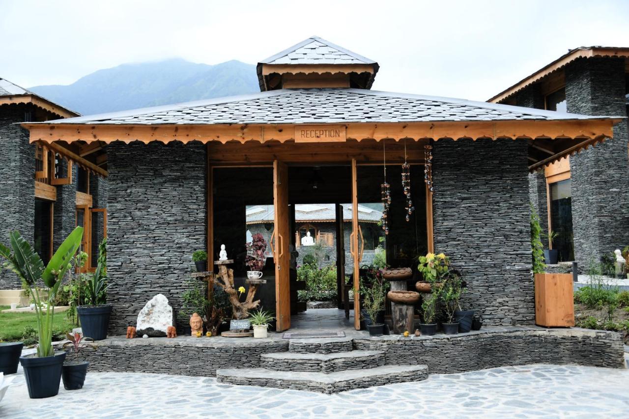 Osho Himalayas Wellness Resort カングラ エクステリア 写真