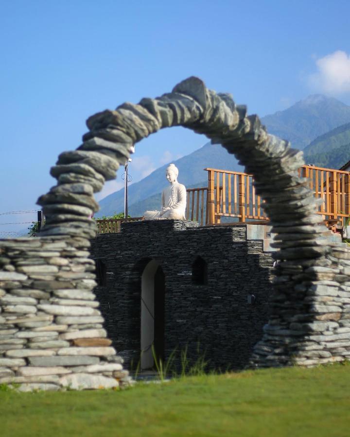 Osho Himalayas Wellness Resort カングラ エクステリア 写真
