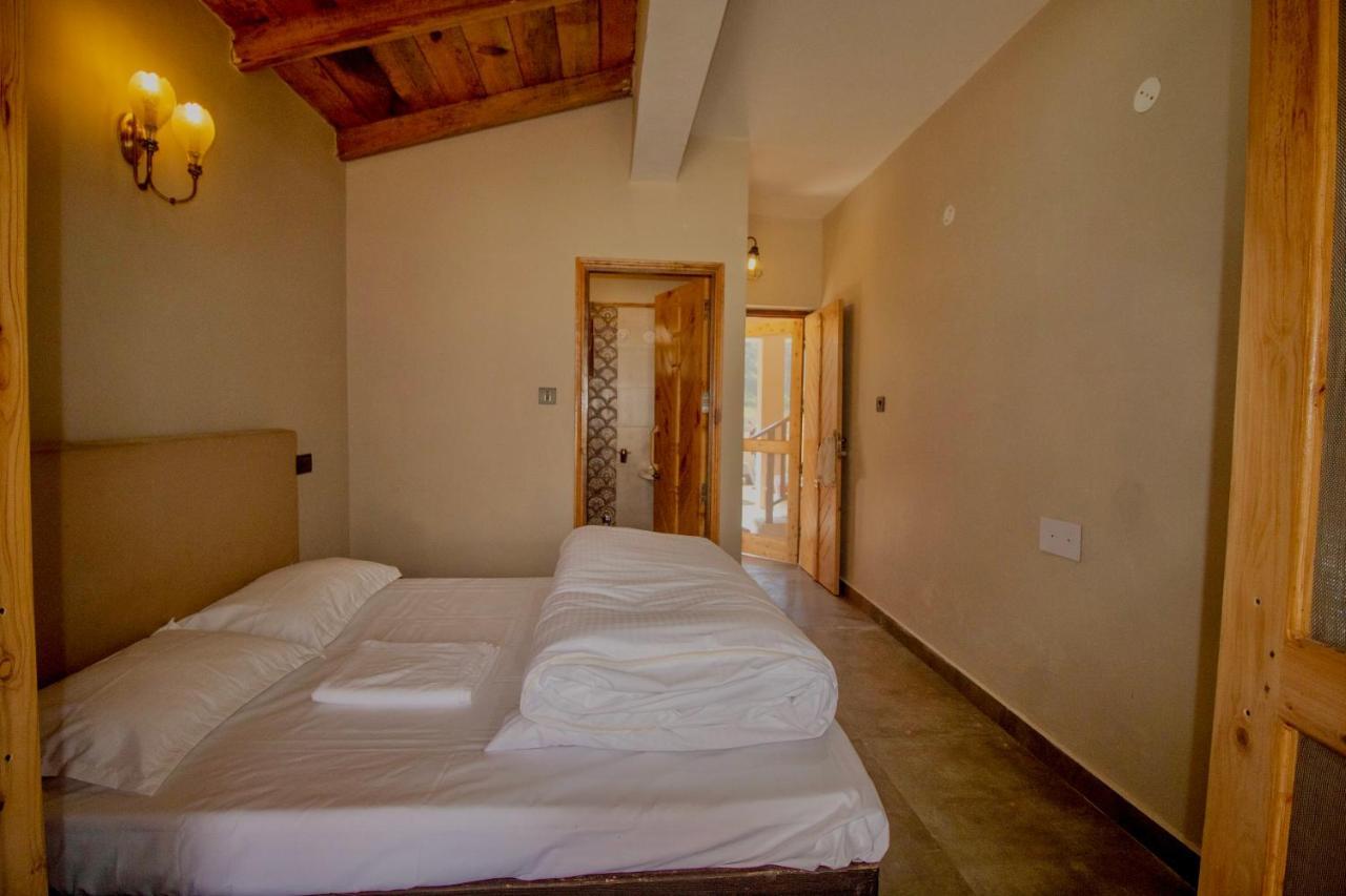 Osho Himalayas Wellness Resort カングラ エクステリア 写真