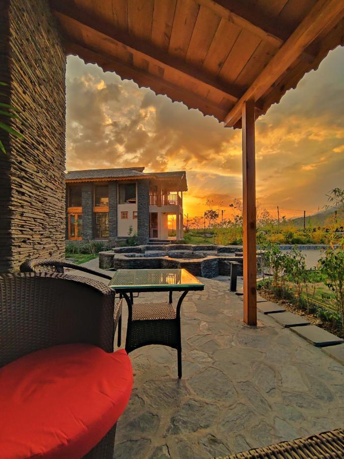 Osho Himalayas Wellness Resort カングラ エクステリア 写真