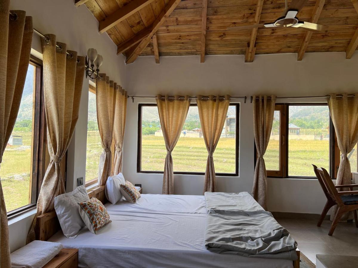 Osho Himalayas Wellness Resort カングラ エクステリア 写真